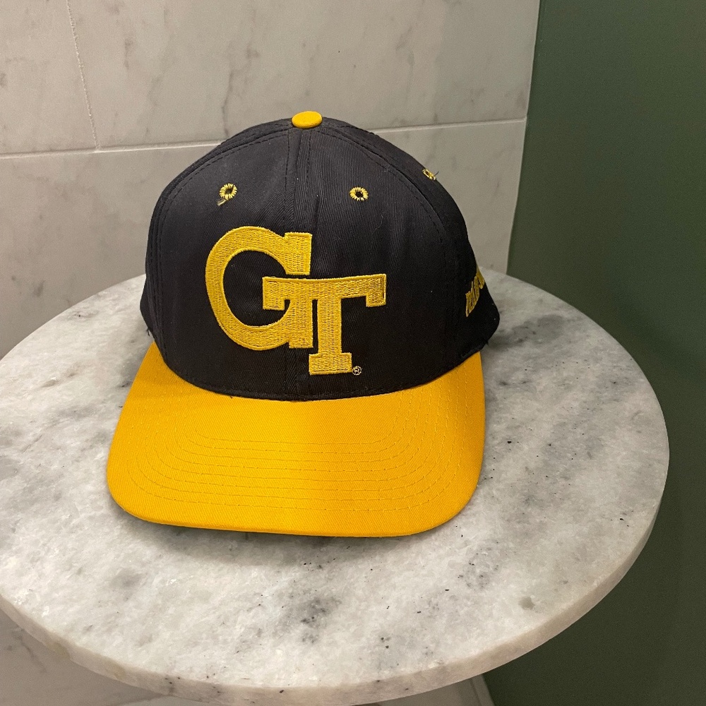 Georgia Tech STARTER Fitted Size 7